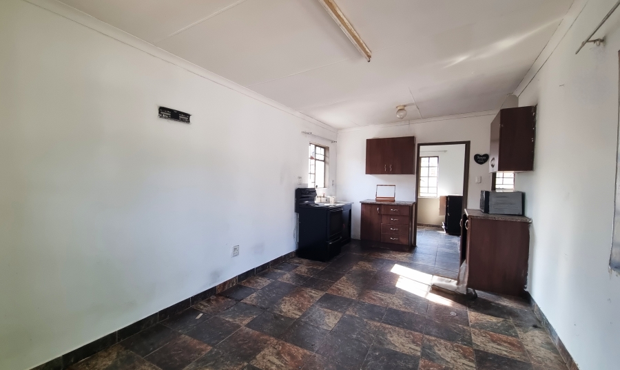 7 Bedroom Property for Sale in Oos Einde North West